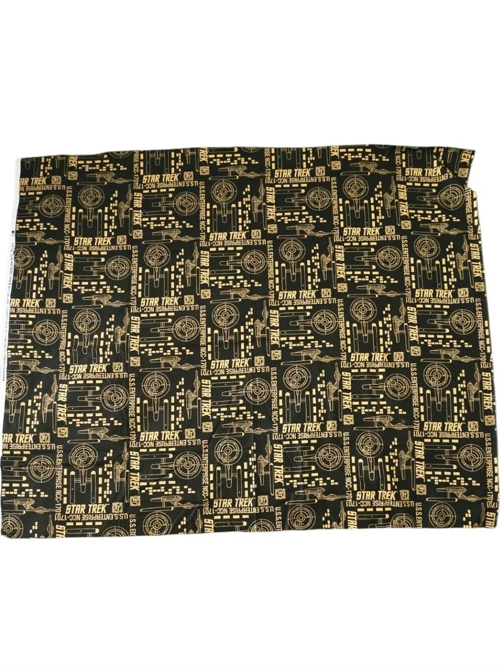 Star Trek Enterprise NCC-1701 Camelot Cotton Fabric 2017 1 Yard 44